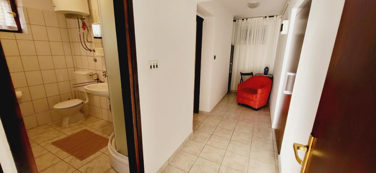 Apartments Italo By El-Pi Tours Nijvice Zewnętrze zdjęcie